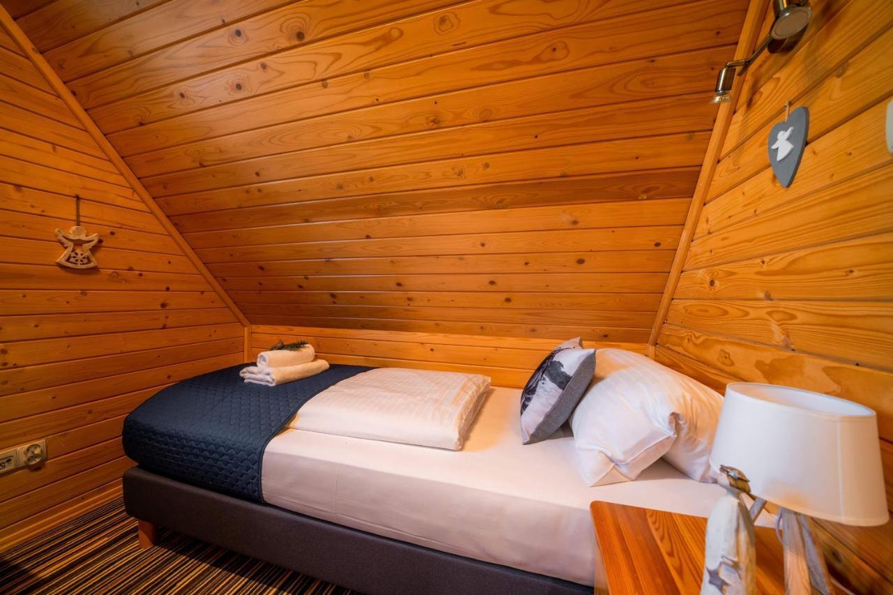 Domki Widokowe Wooden Luxury Chalet & Jacuzzi Zab Exterior photo